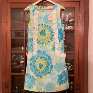 NWT Lilly Pulitzer Shift Dress, Seeing Things pattern, size 8, medium